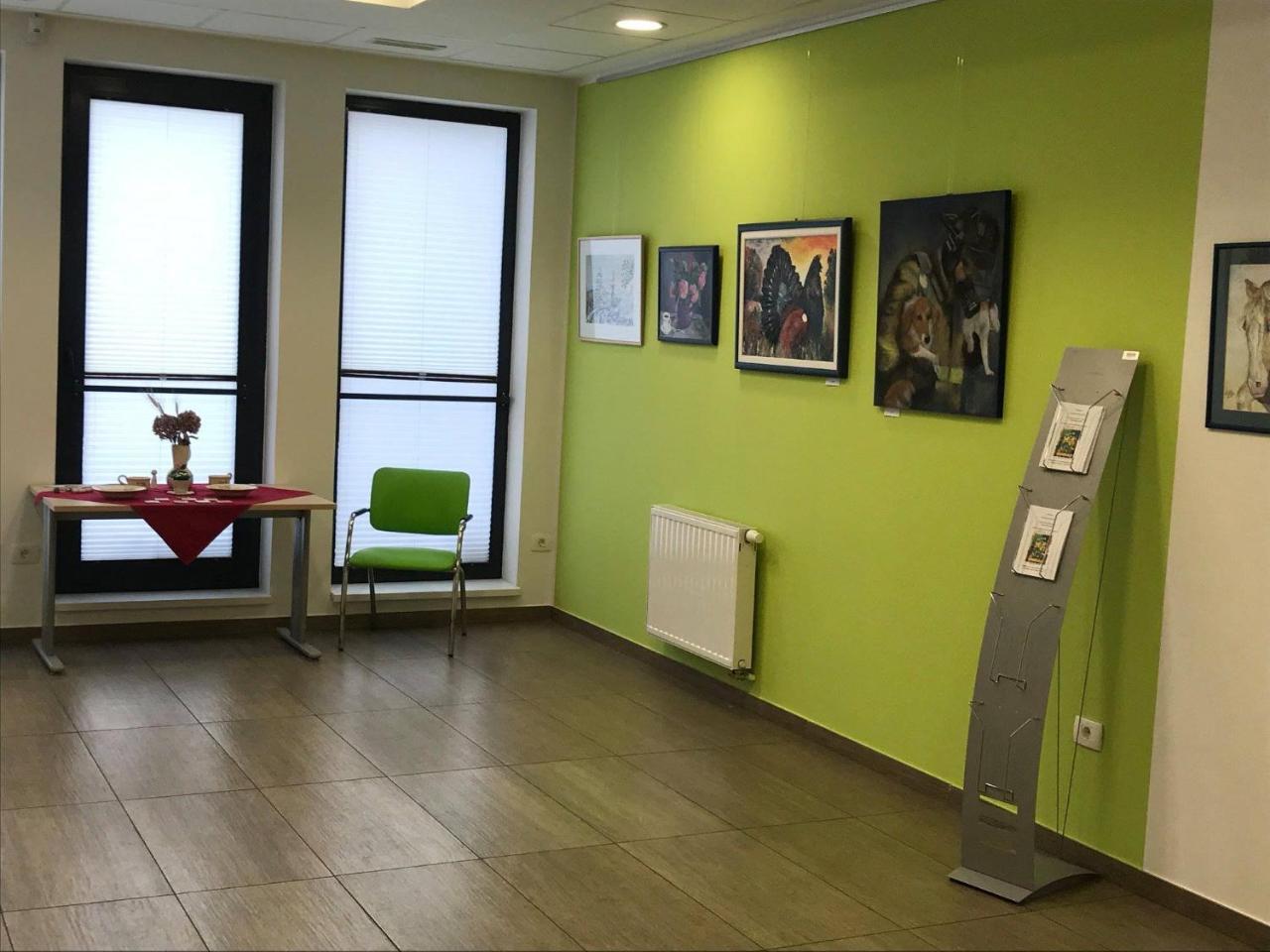 Hrib-Loski Potok Hotel Oskar מראה חיצוני תמונה